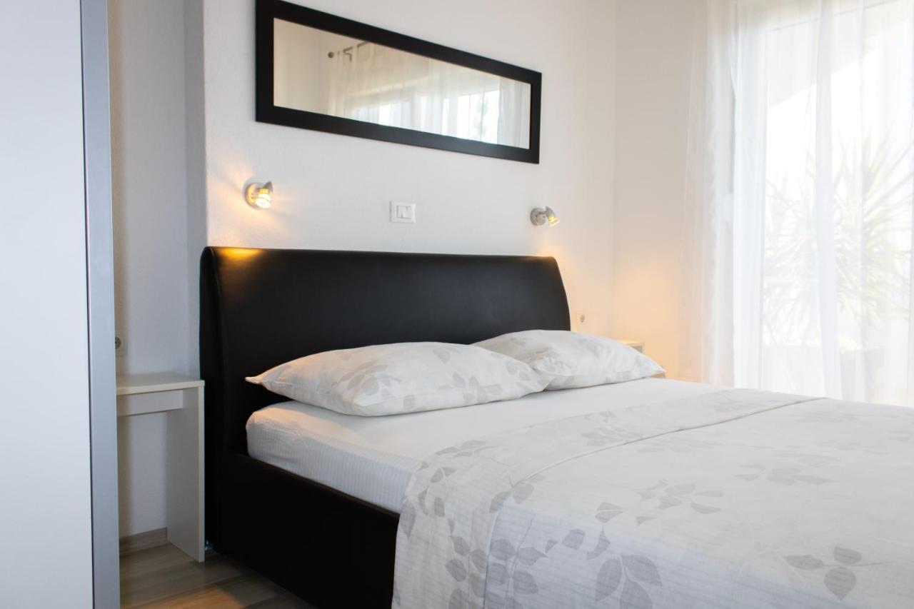 Apartments Maris Baška Voda Extérieur photo